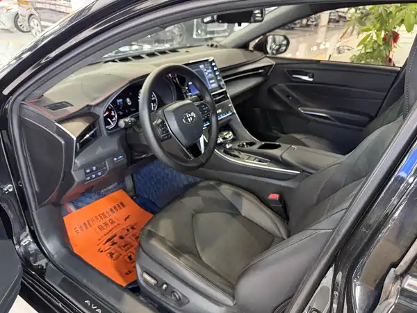 Toyota Avalon 2020