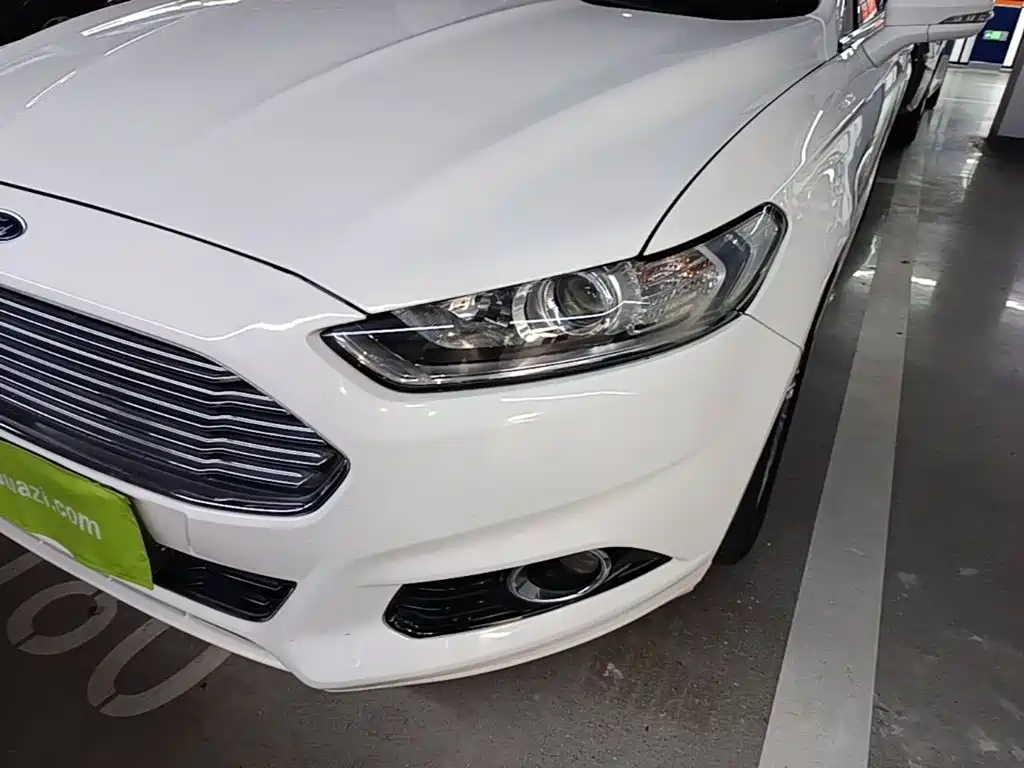 Ford Mondeo 2016 — фото 17
