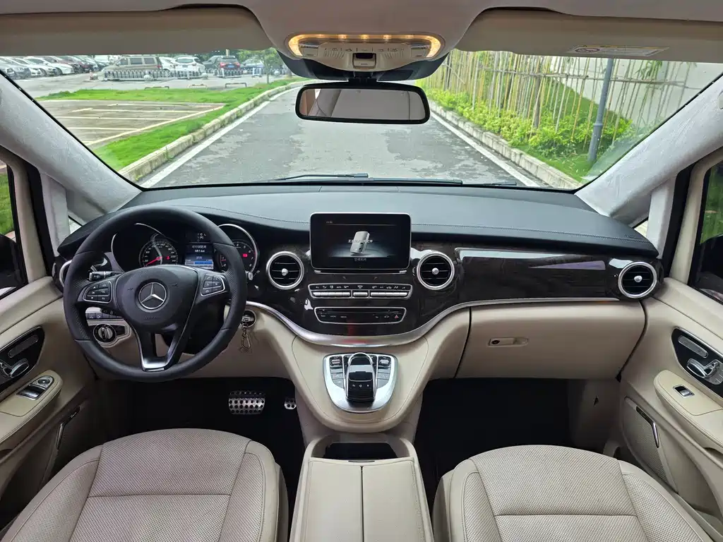 Mercedes-Benz V-Class 2016 — фото 5