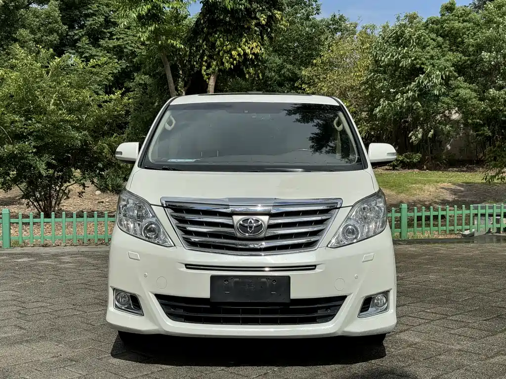Toyota Alphard 2012 — фото 2