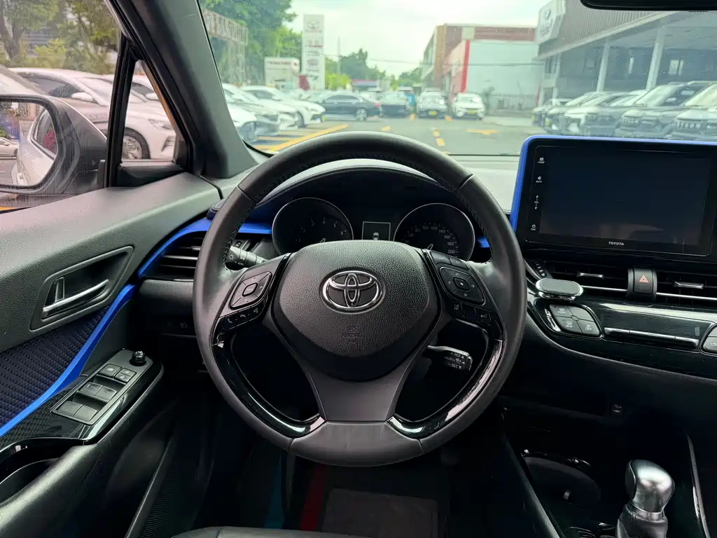 Toyota IZOA 2018 — фото 22