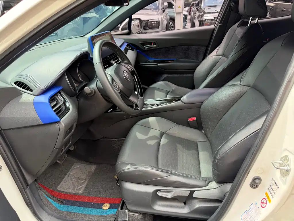 Toyota IZOA 2018 — фото 16
