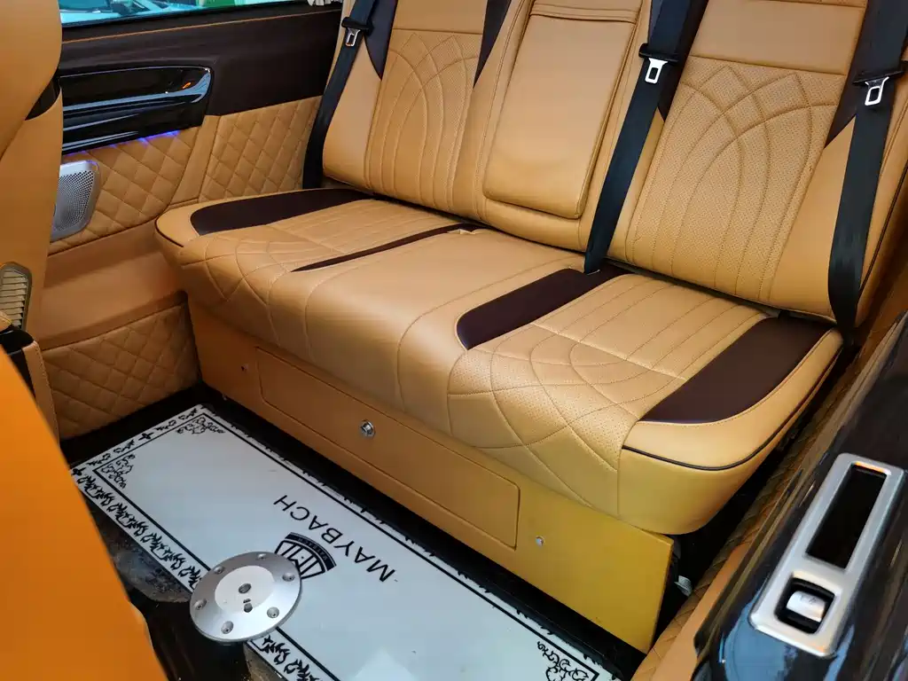 Mercedes-Benz Vito 2022 — фото 10