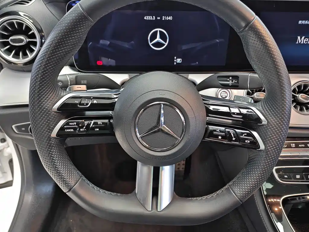 Mercedes-Benz E-Class 2023 — фото 13
