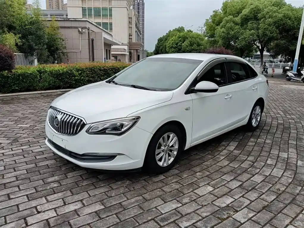Buick Excelle 2016 — фото 1