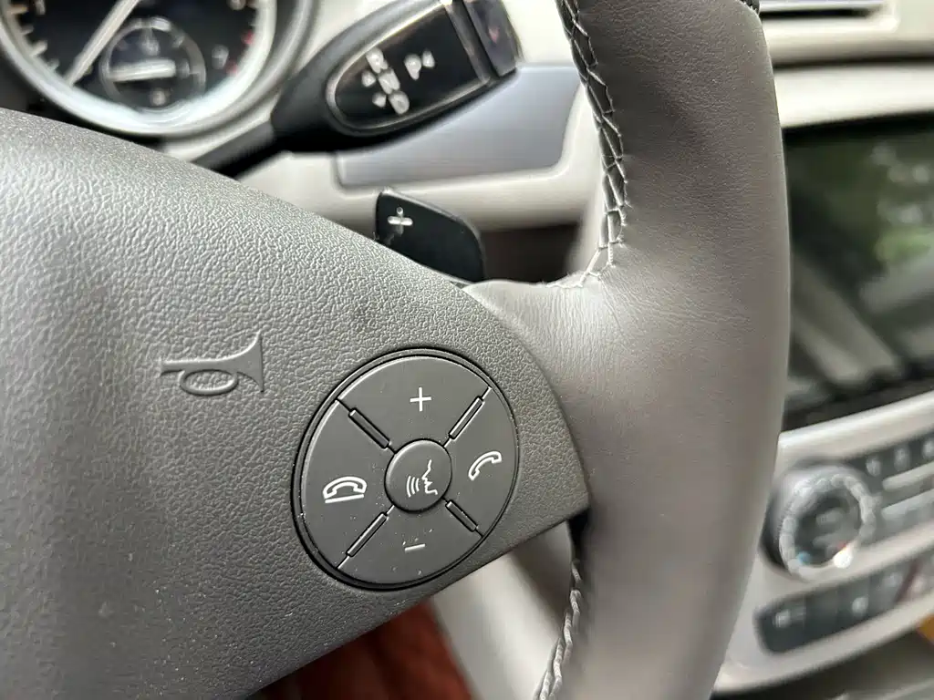 Mercedes-Benz R-Class 2013 — фото 12