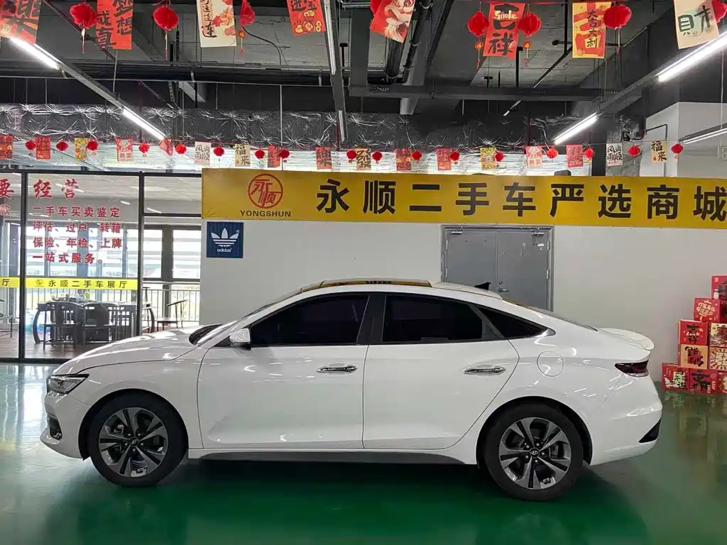 Hyundai Festa 2019 — фото 10