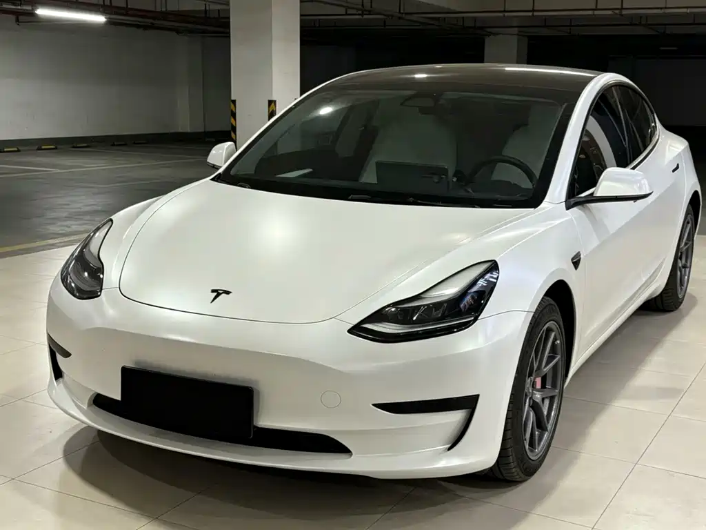 Tesla Model 3 2022 — фото 1