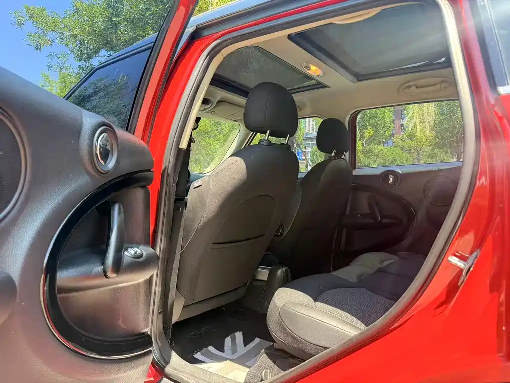 MINI Countryman 2015 — фото 18
