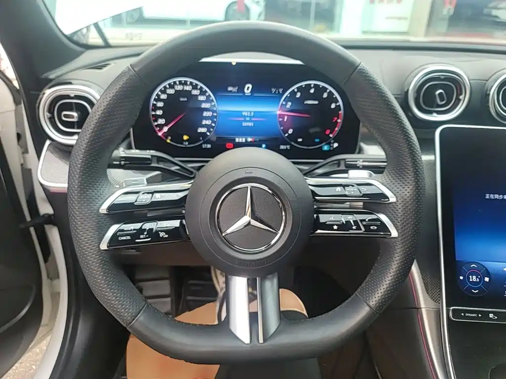 Mercedes-Benz C-Class 2023 — фото 11