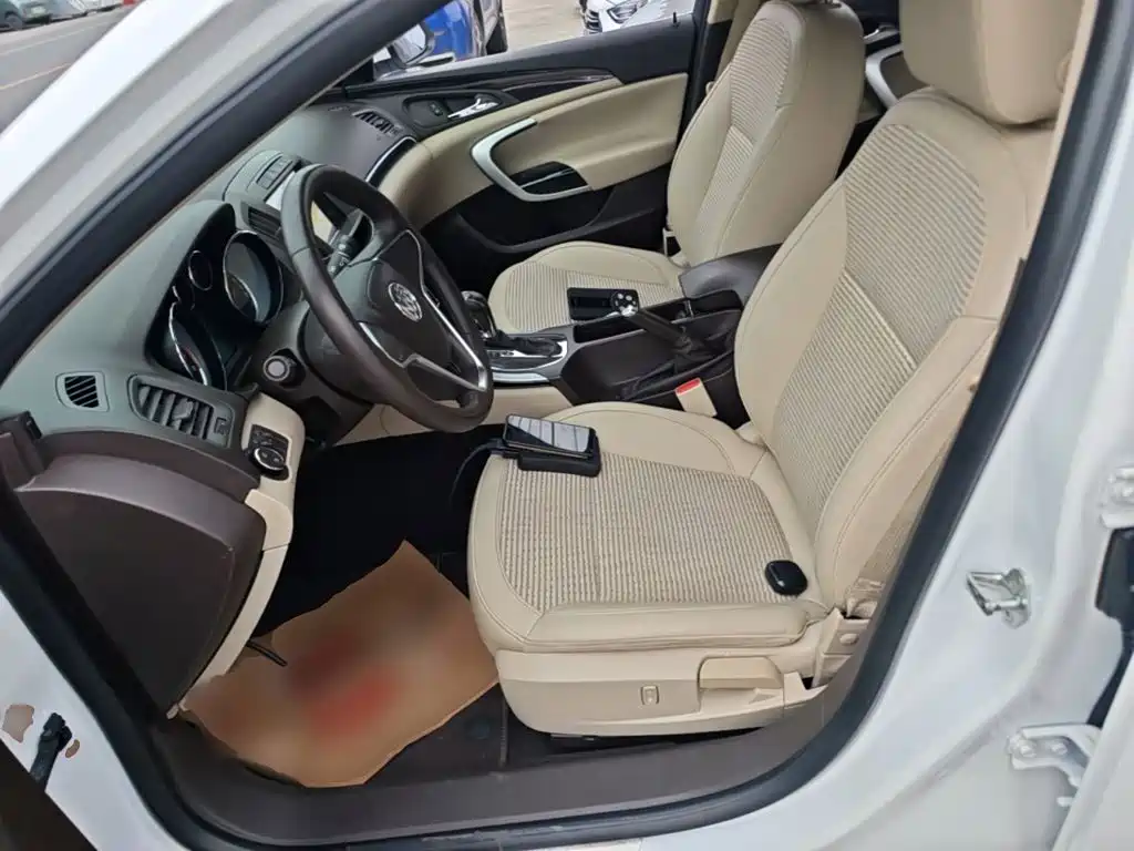 Buick Regal 2015 — фото 15