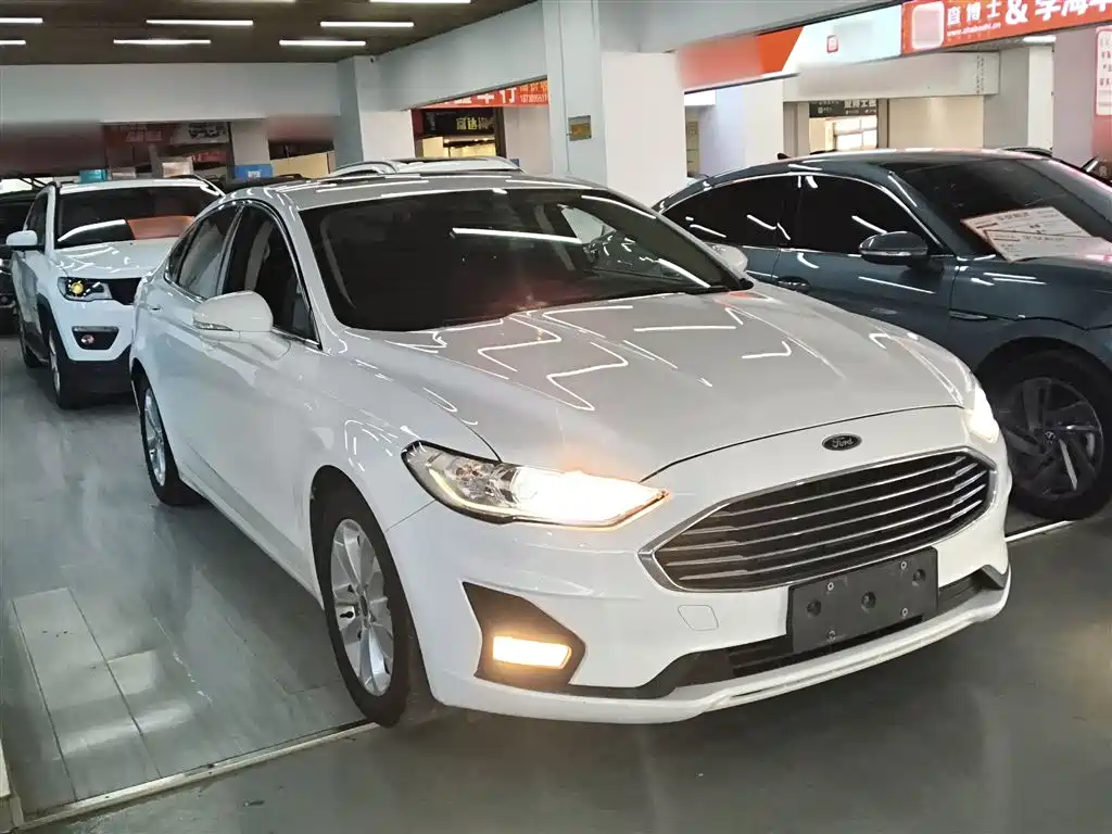 Ford Mondeo 2021 — фото 4