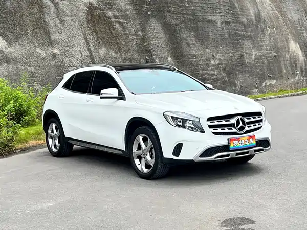 Mercedes-Benz GLA 2019
