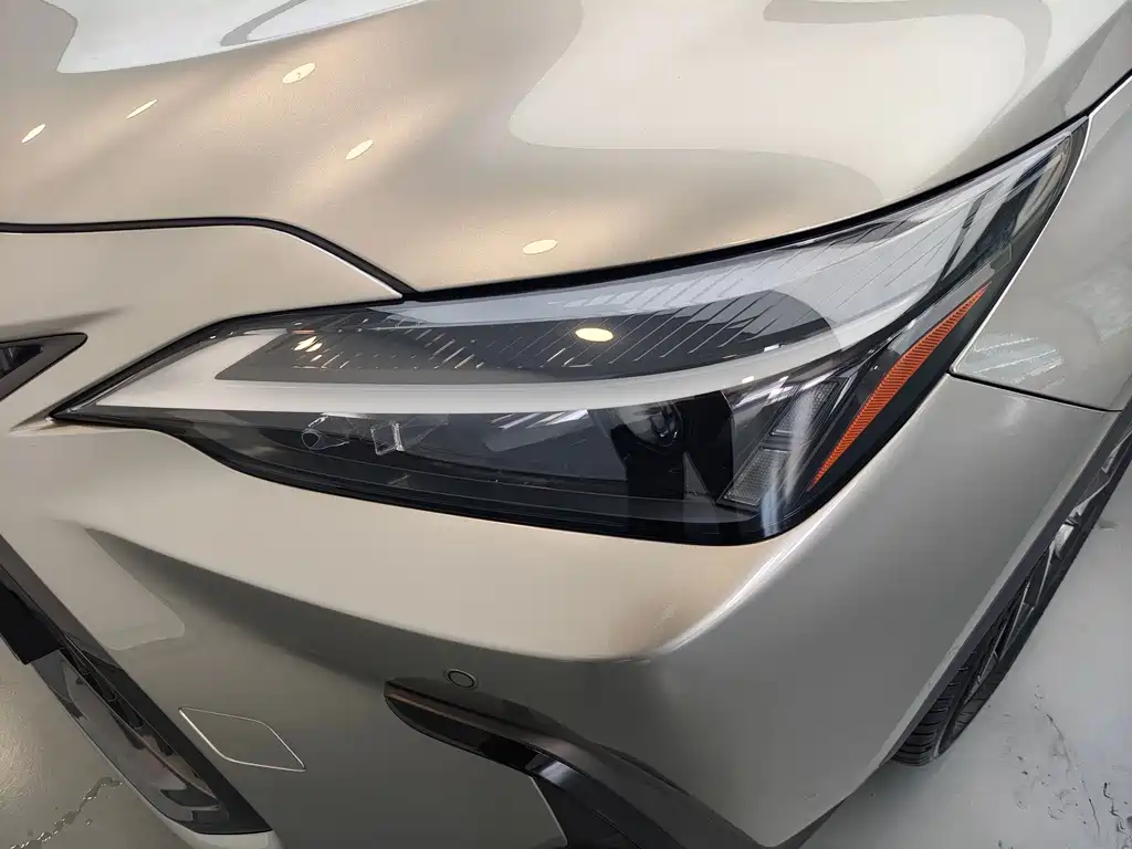Lexus NX 2022 — фото 18