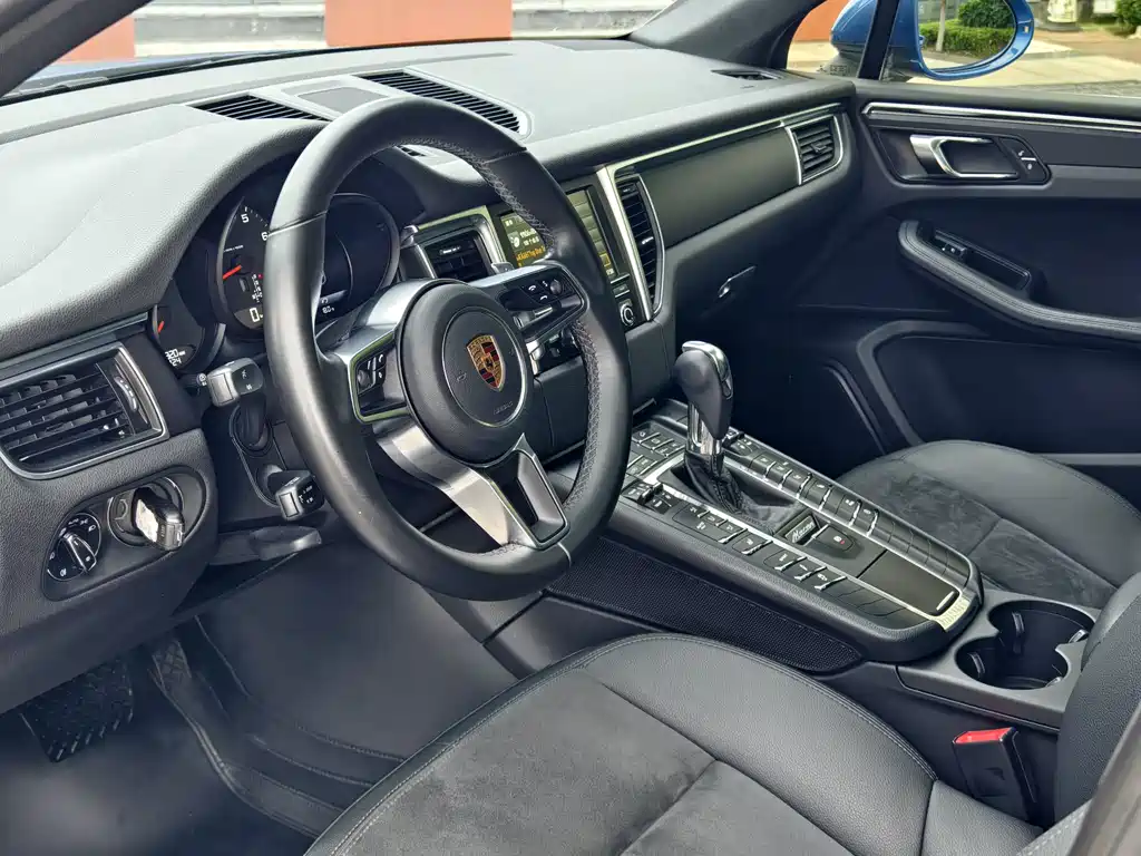 Porsche Macan 2016 — фото 7