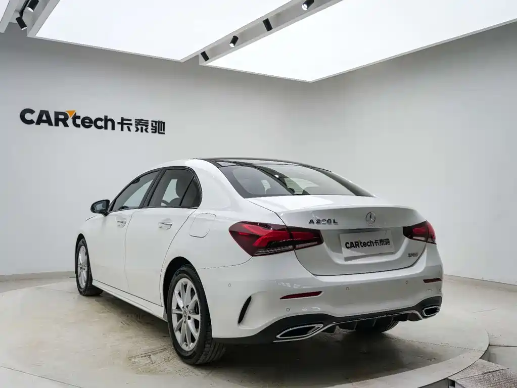 Mercedes-Benz A-Class 2021 — фото 17