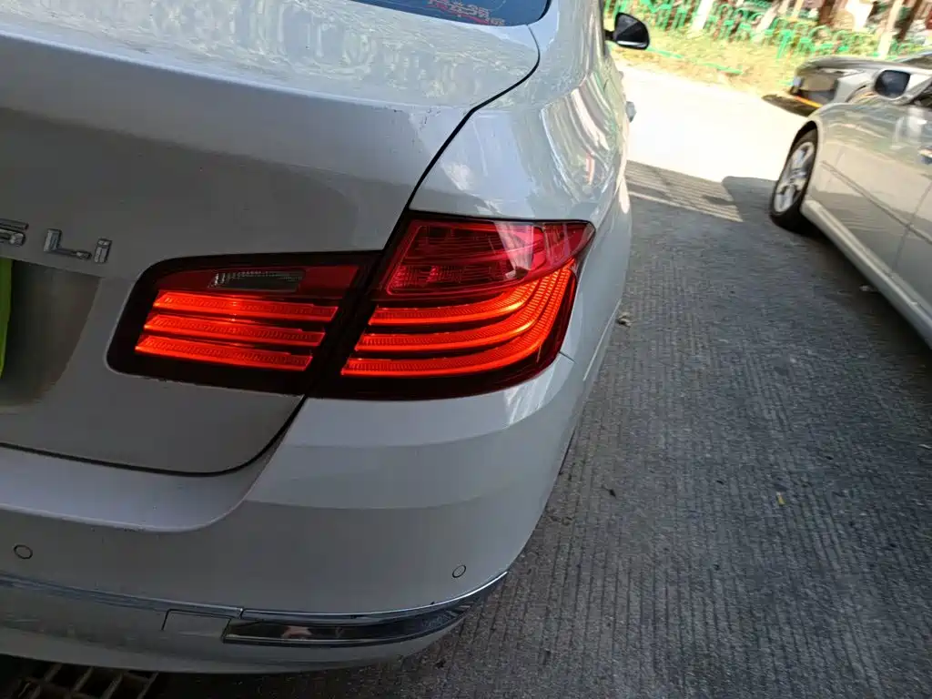 BMW 5 Series 2014 — фото 24