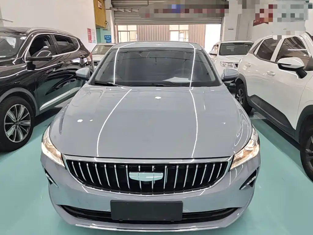 Geely Emgrand 2025