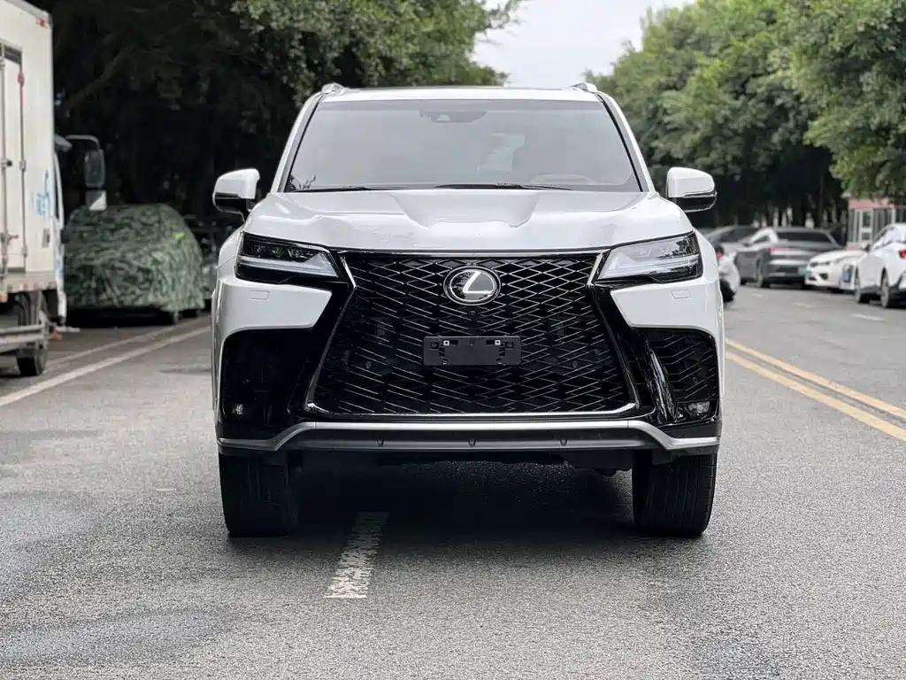 Lexus LX 2025 — фото 2