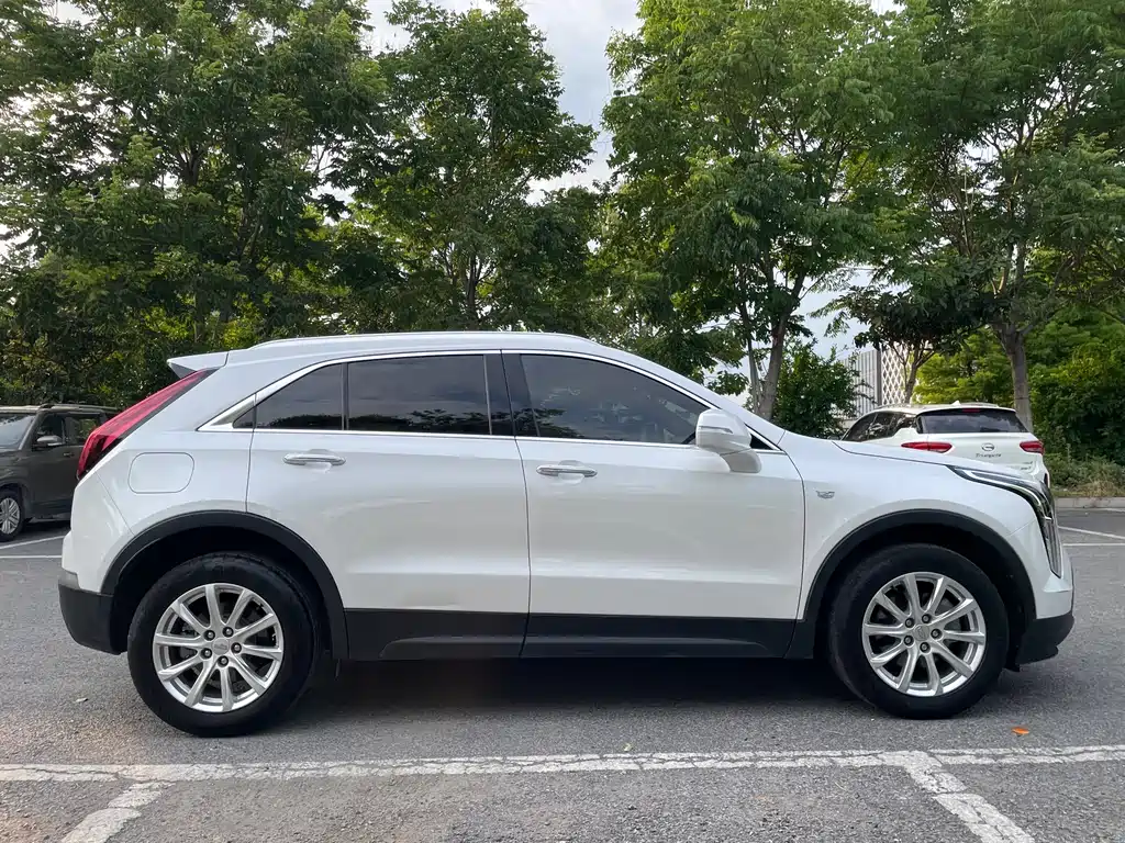 Cadillac XT4 2021 — фото 20