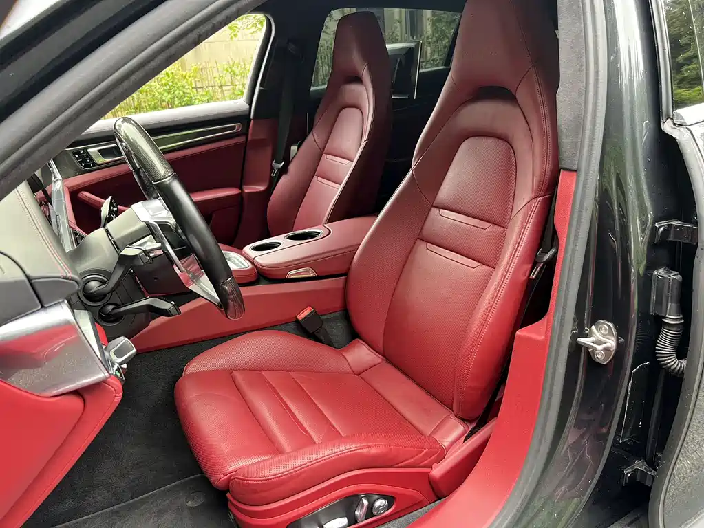 Porsche Panamera 2017 — фото 12