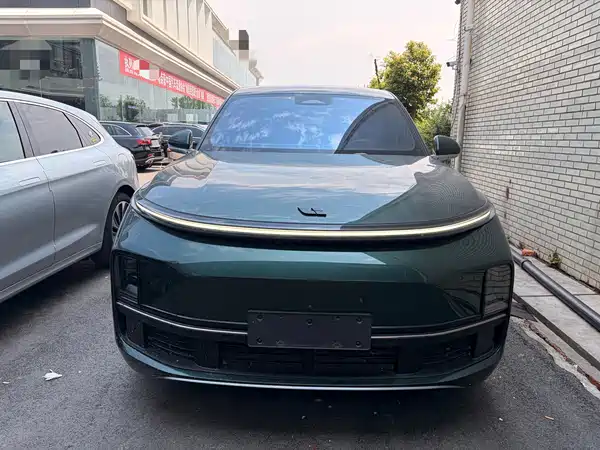 Li Auto L8 2023
