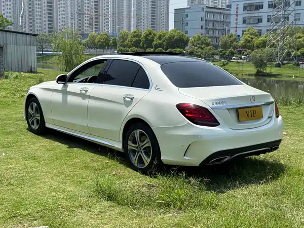 Mercedes-Benz C-Class 2020