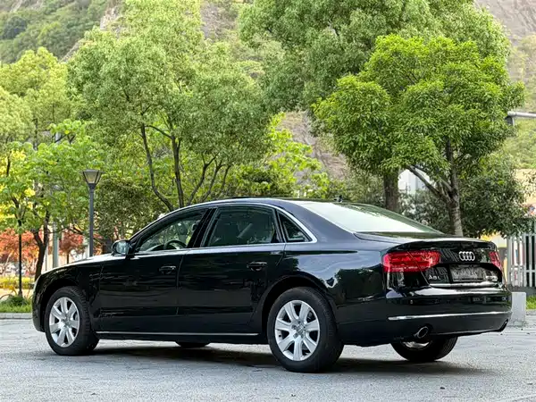 Audi A8 2013