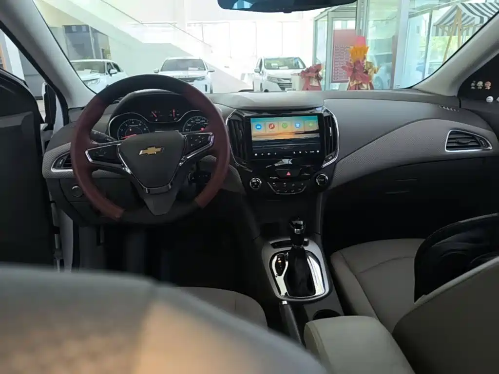 Chevrolet Cruze 2015 — фото 10