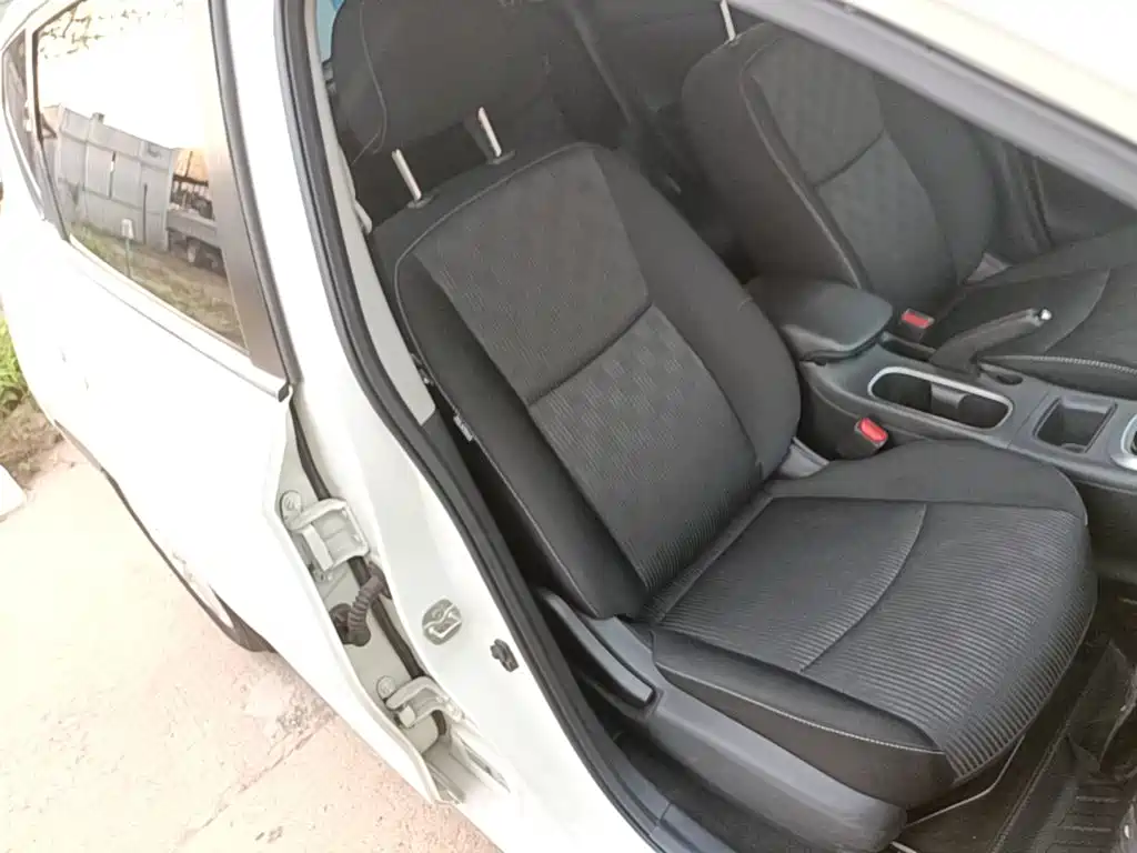 Nissan Tiida 2019 — фото 25