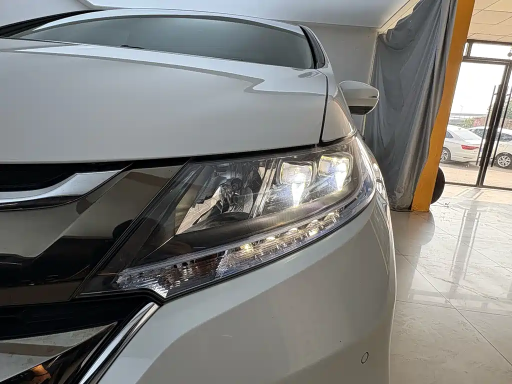 Honda Odyssey 2021 — фото 10