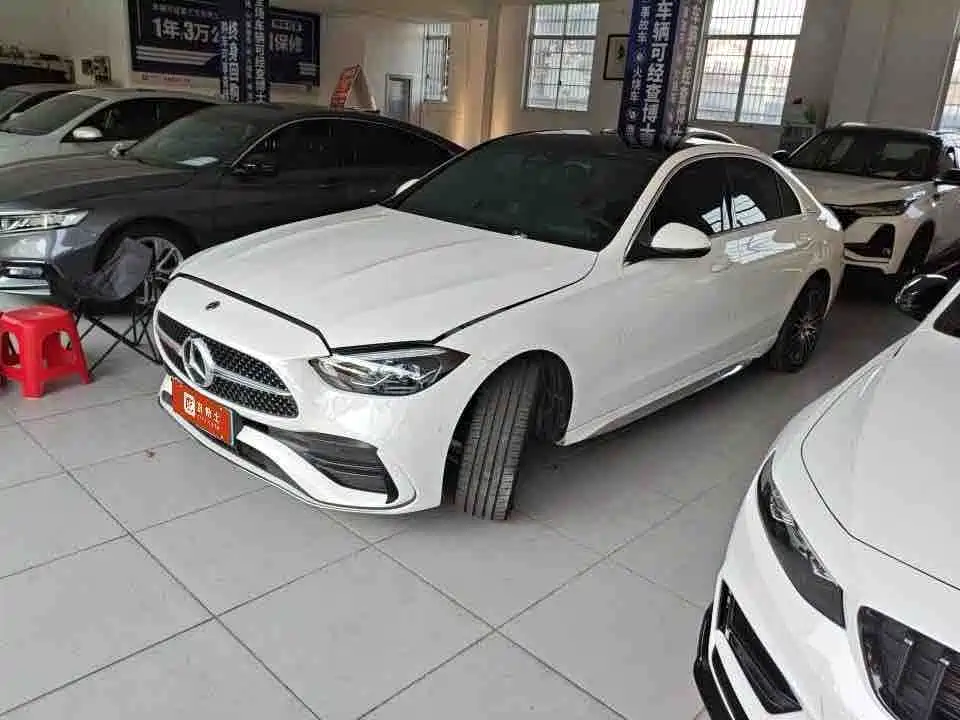 Mercedes-Benz C-Class 2025 — фото 1