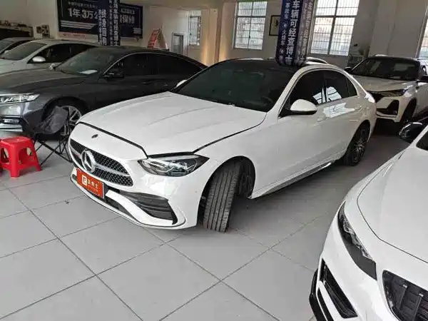 Mercedes-Benz C-Class 2025