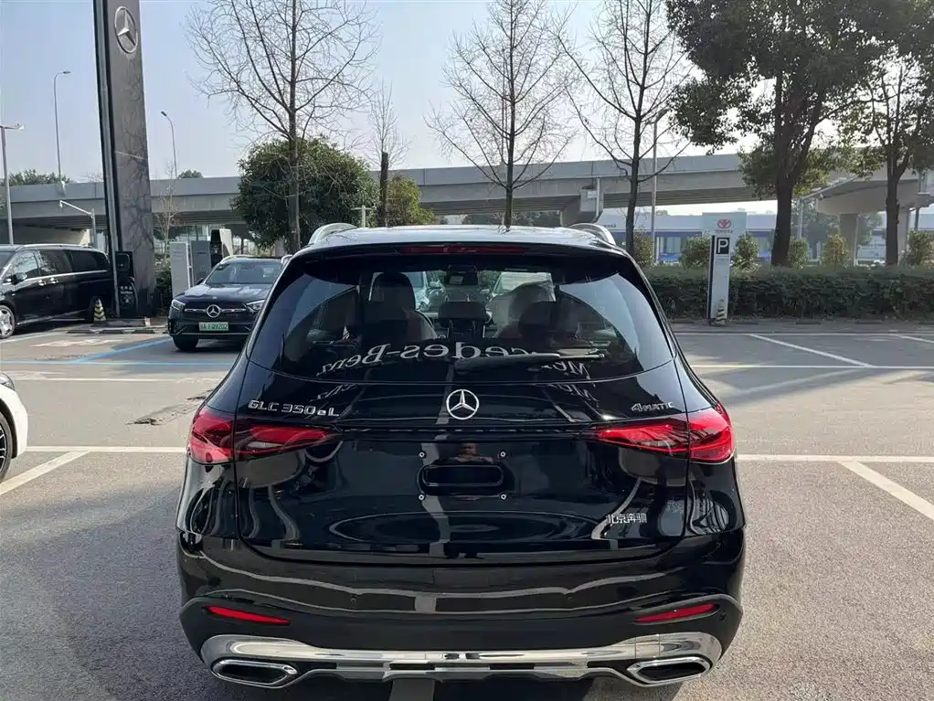 Mercedes-Benz GLC EV — фото 6