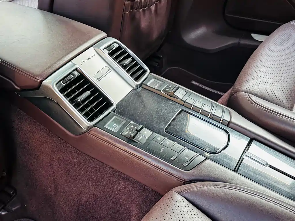 Porsche Panamera 2015 — фото 15
