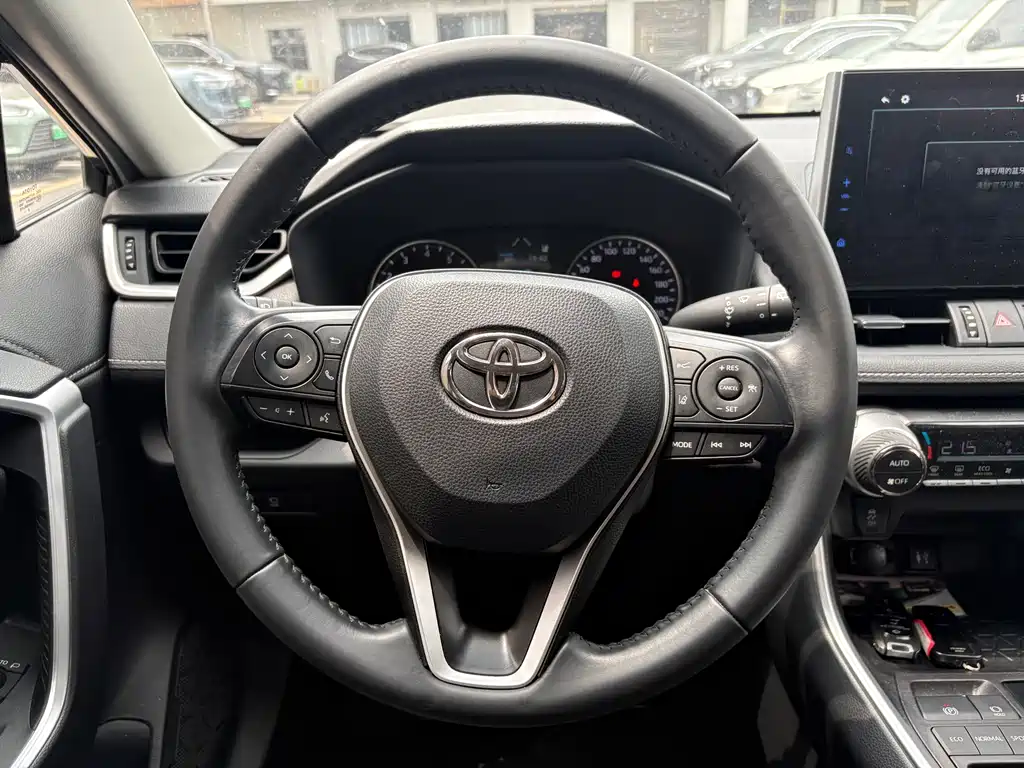 Toyota Wildlander 2023 — фото 10