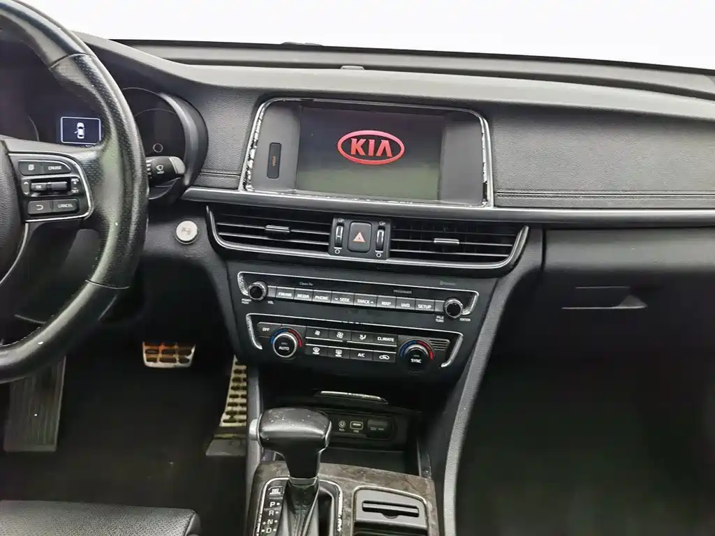 Kia K5 2016 — фото 12