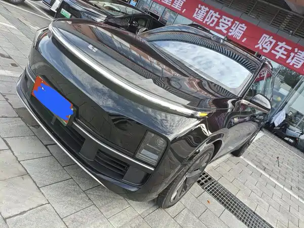 Li Auto L9 2025