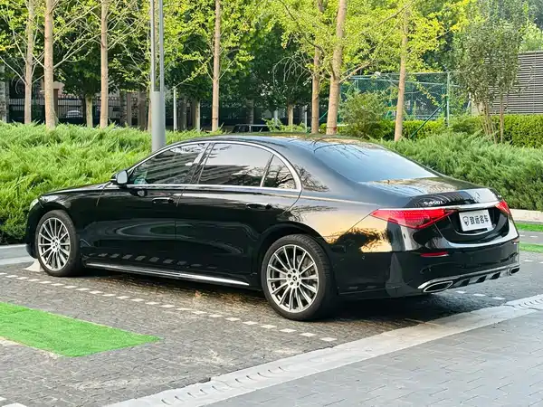 Mercedes-Benz S-Class 2022