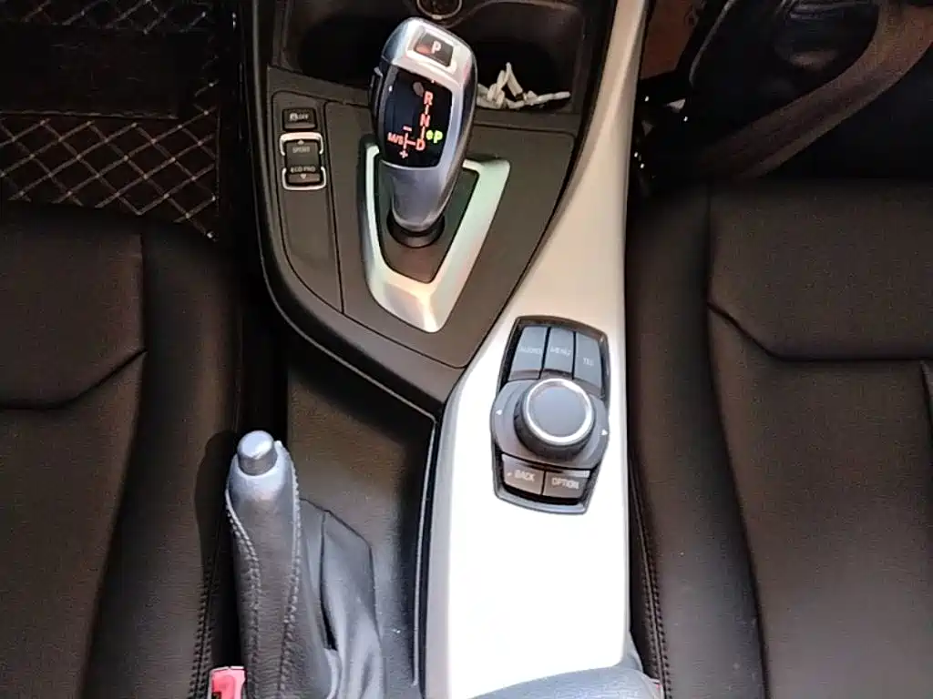 BMW 1 Series 2015 — фото 14