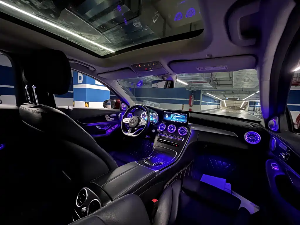 Mercedes-Benz C-Class 2020 — фото 13
