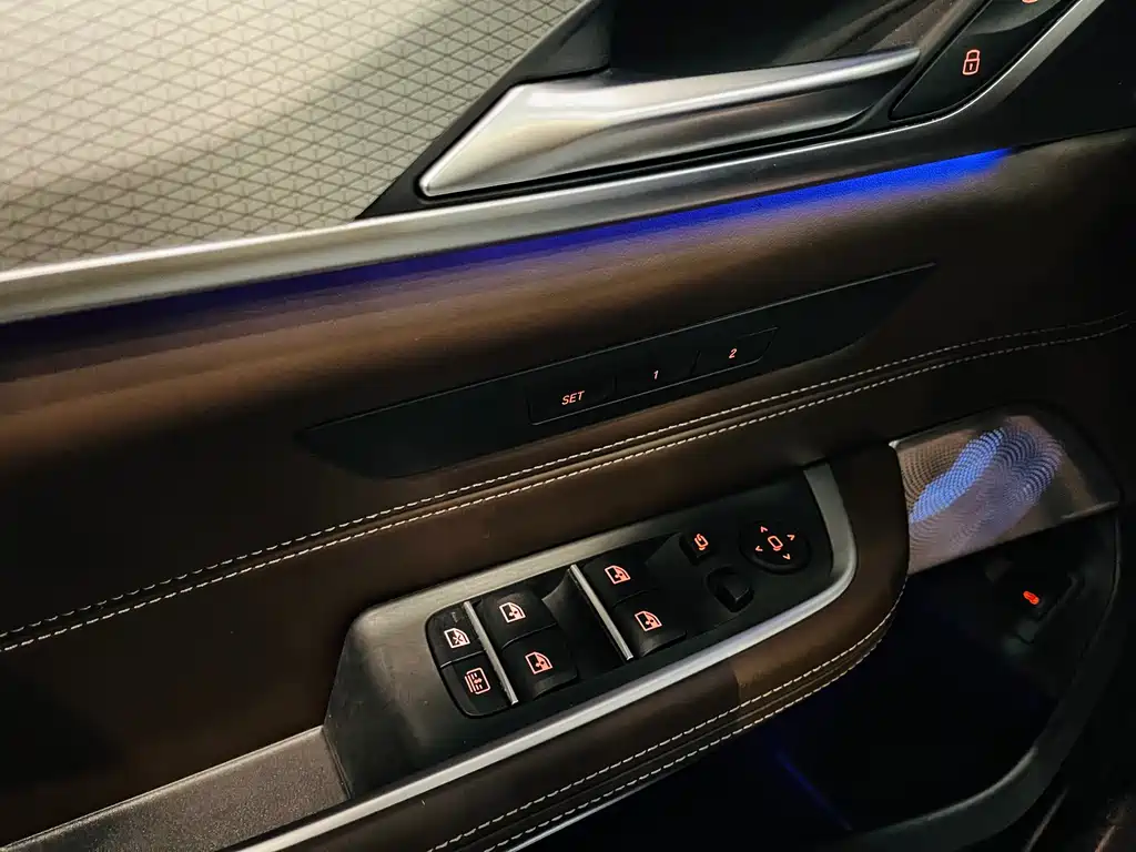 BMW 6 Series GT 2018 — фото 14
