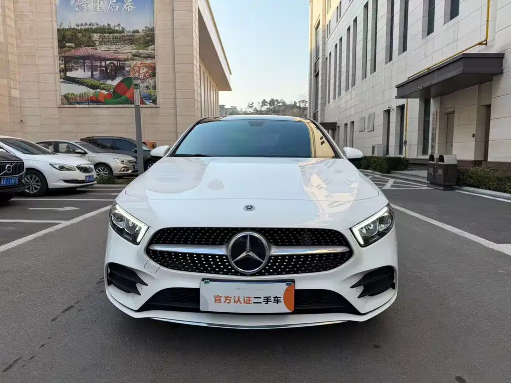 Mercedes-Benz A-Class 2022 — фото 2