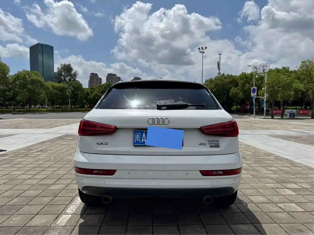 Audi Q3 2016 — фото 8