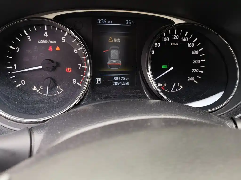 Nissan X-Trail 2015 — фото 13