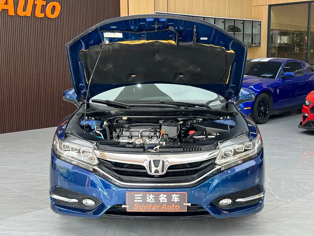 Honda Spirior 2015 — фото 32