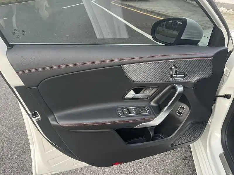 Mercedes-Benz A-Class 2024 — фото 10