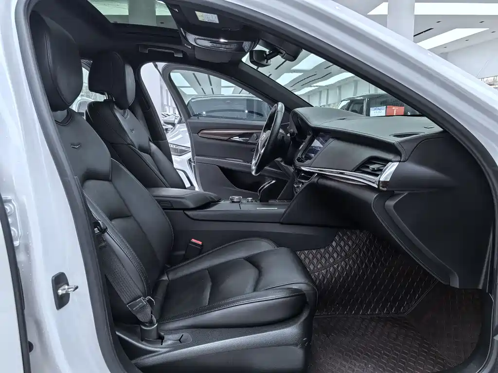 Cadillac CT6 2021 — фото 10