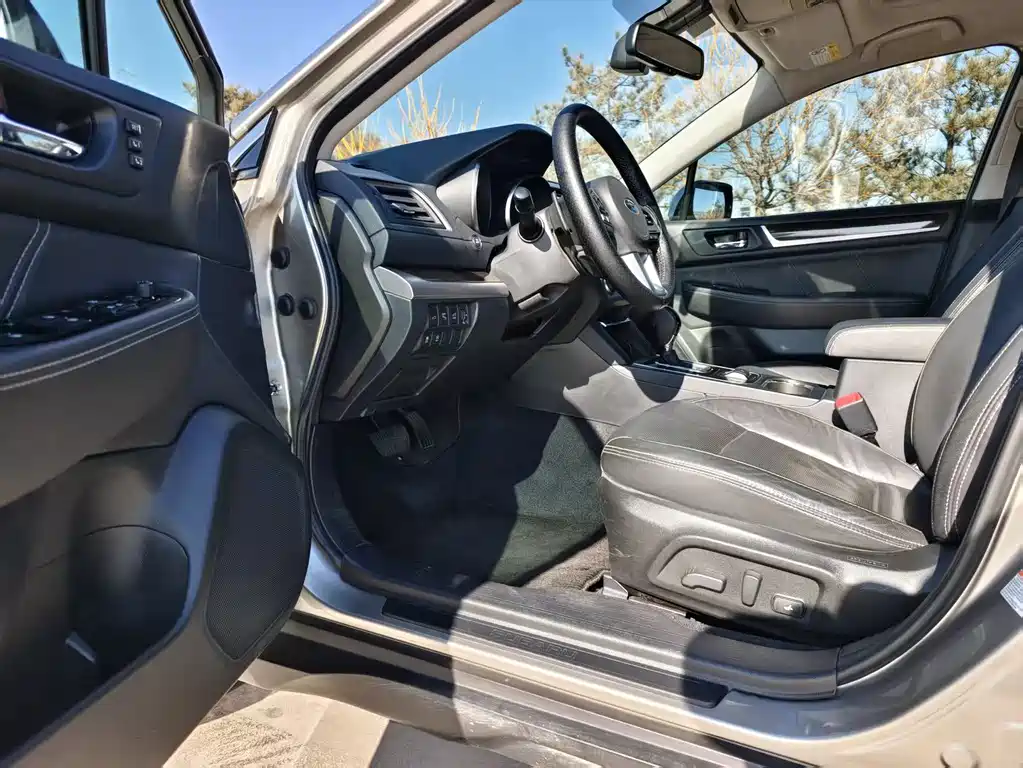 Subaru Outback 2018 — фото 5