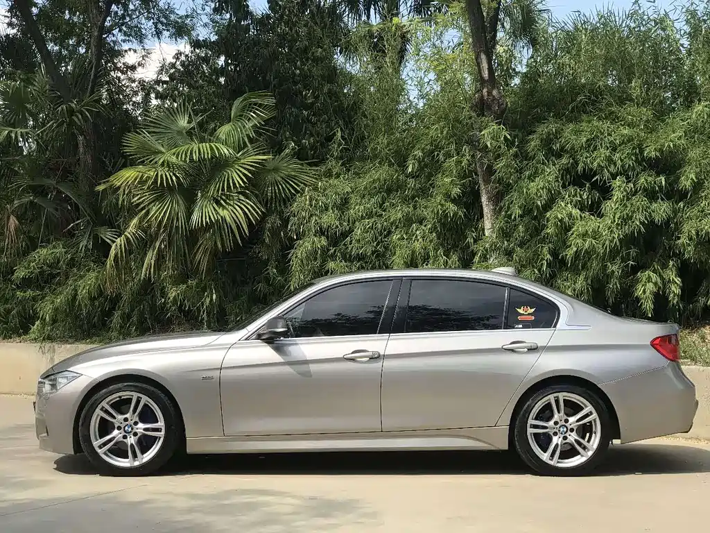 BMW 3 Series 2015 — фото 12